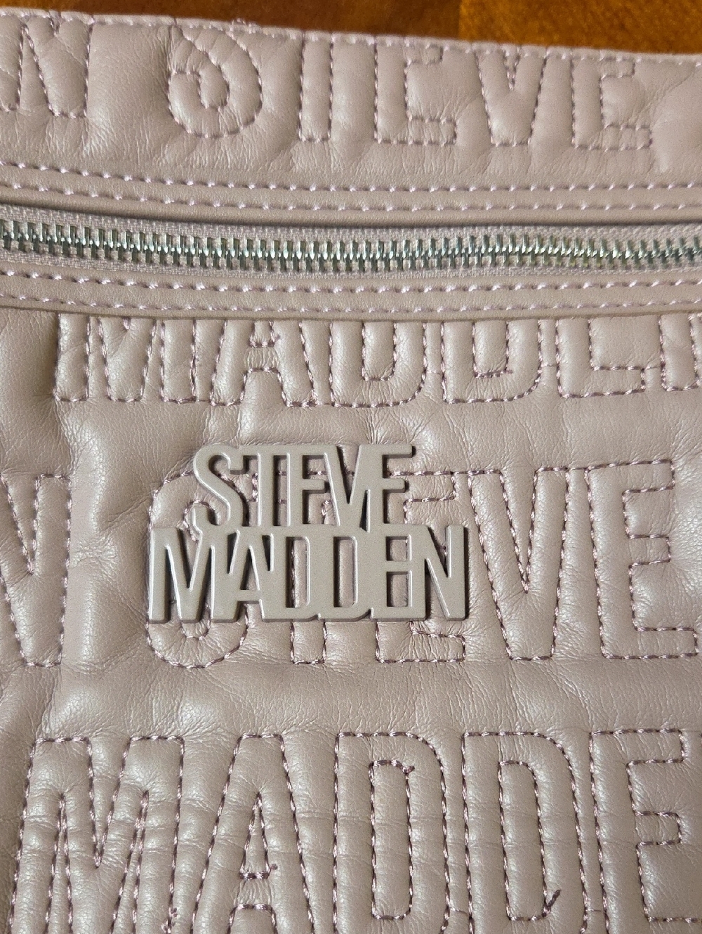 STEVE MADDEN NWT Mauve Clutch Purse Wristlet Bmalina Stitched With Gold Hardware - Picture 11 of 13